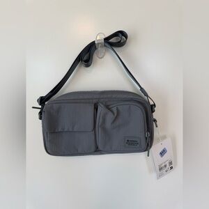 Lululemon Multi-Pocket Crossbody